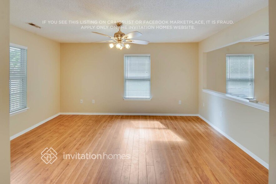 Building Photo - 128 Pratt St