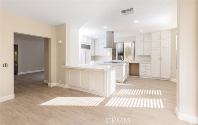 Building Photo - 2142 Marselina