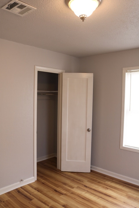 Bedroom and closet - 1439 N Olympia Ave