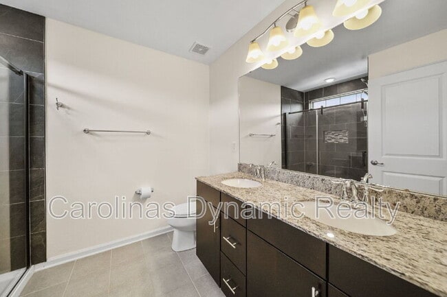 Building Photo - 4061 Zilker Park Dr