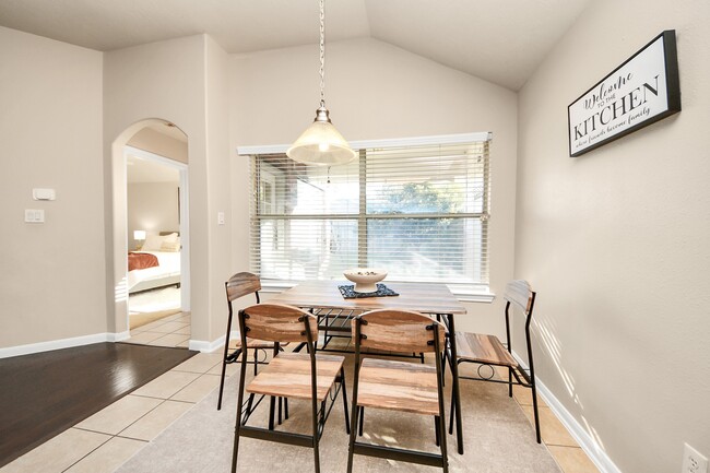 Building Photo - 13342 Southpoint Ln