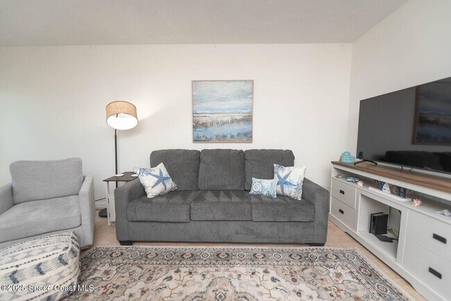 Building Photo - Furnished and Available April 6th 2026