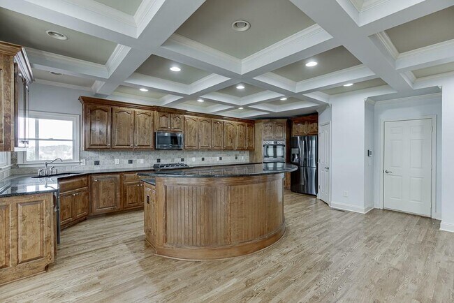 Building Photo - 4537 Grandview Pkwy