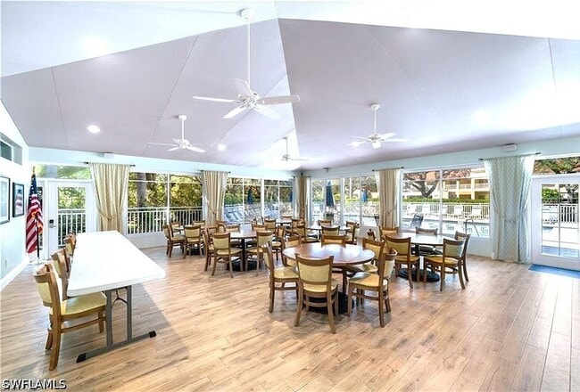 Building Photo - 720 Tarpon Cove Dr