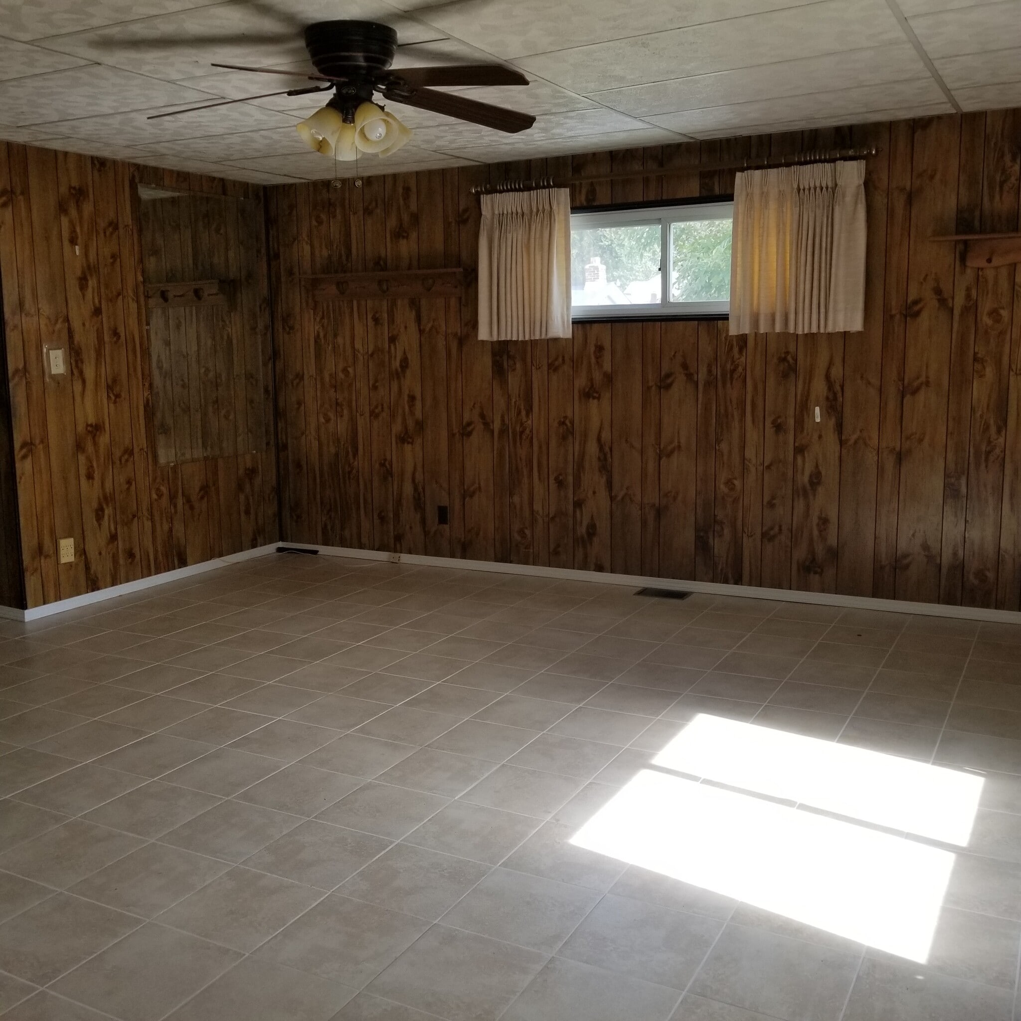 Building Photo - 8706 Florence Ave