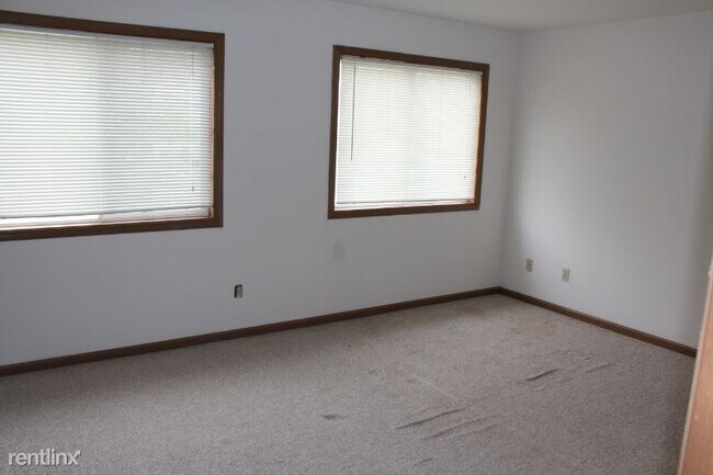 Building Photo - 2 br, 2 bath Apartment - 846 Spiros Ct