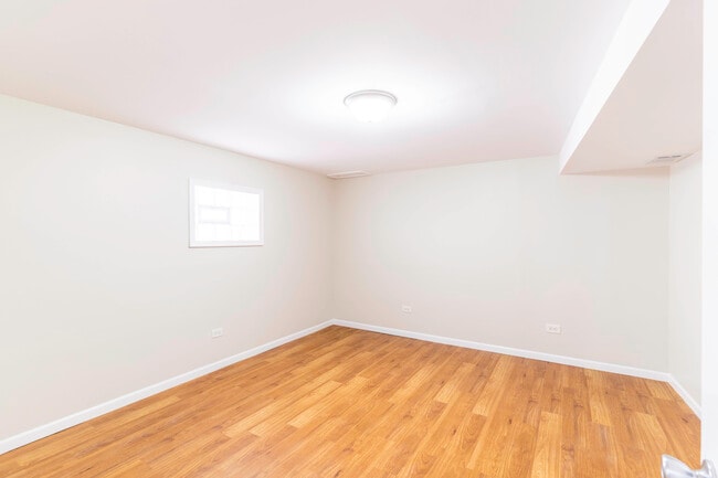 Building Photo - 5218 S Normandy Ave