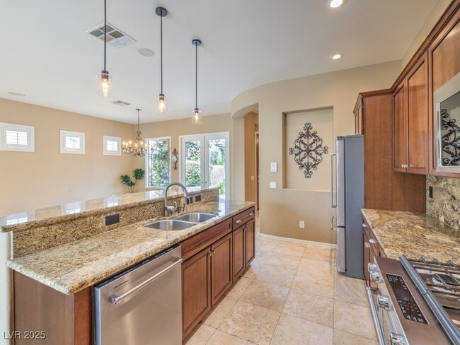 Building Photo - 25 Gladewater Dr