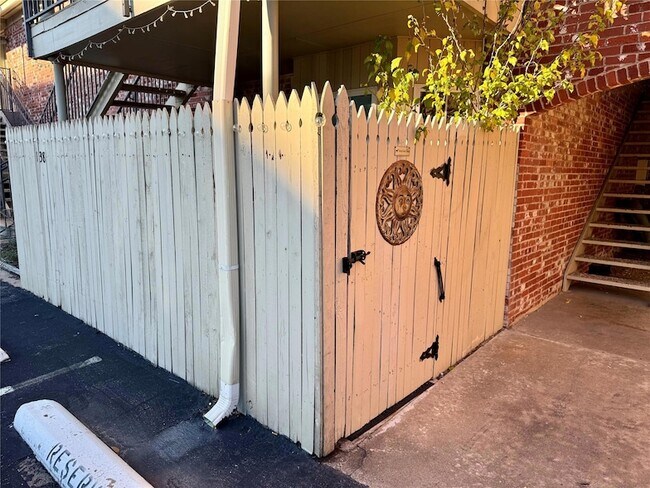 Building Photo - 7920 Rockwood Ln