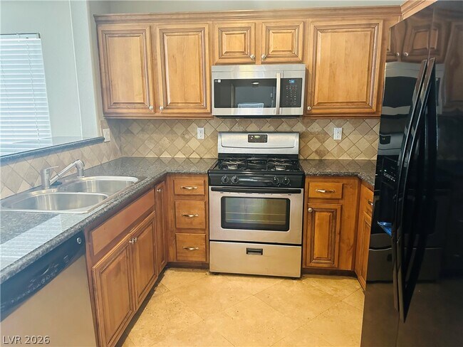 Building Photo - 5071 Penryn Ct