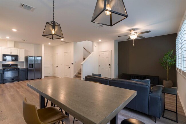 Building Photo - 7312 Harmony Shoals Bnd