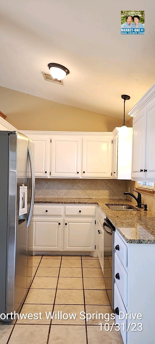 Building Photo - 6840 NW Willow Springs Dr