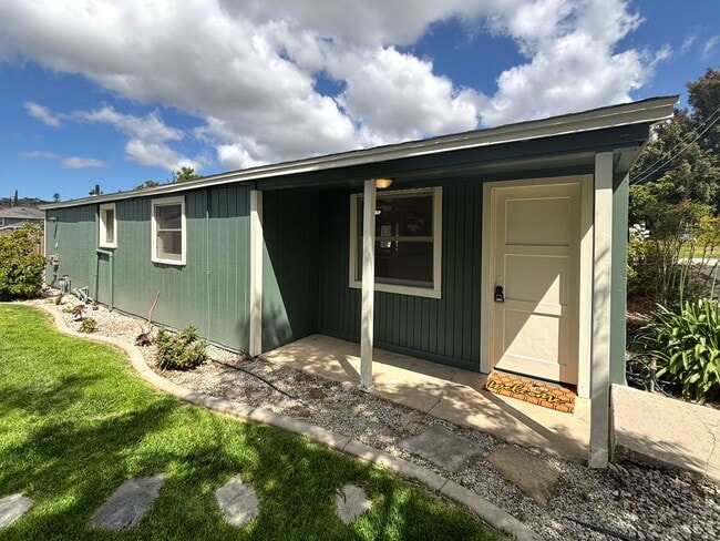 Building Photo - Charming Cottage Retreat – 1 Bed / 1 Bath ...
