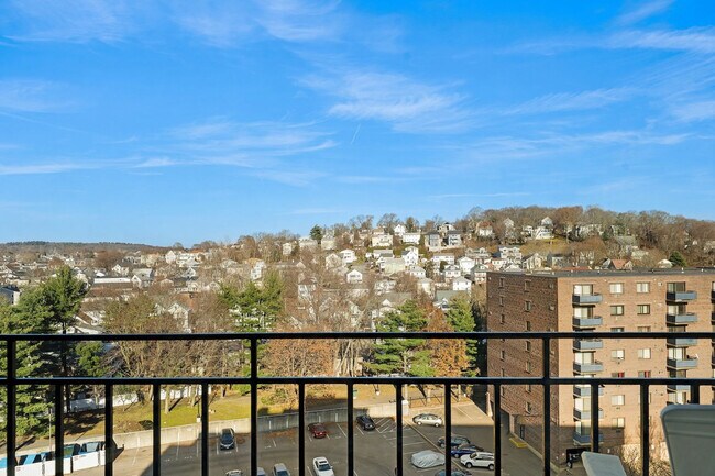 Building Photo - 275 U.S. 20-SI ID1240408P