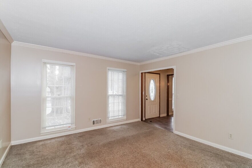 Building Photo - 2481 Meadowglen Trail