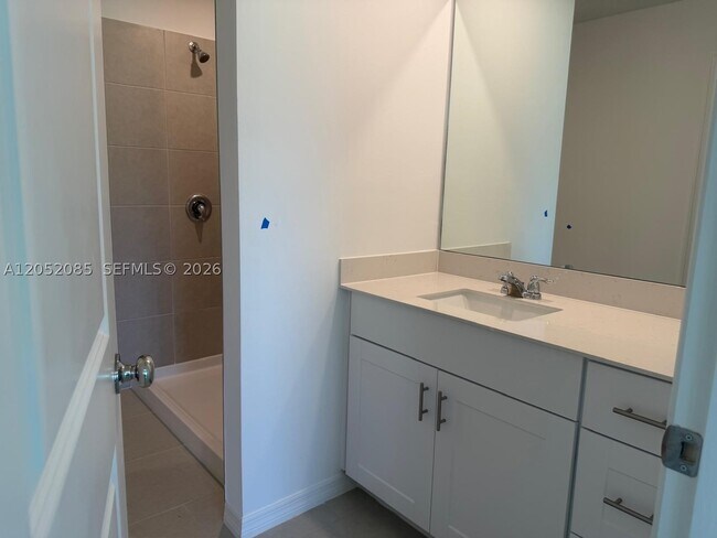Building Photo - 17332 Cantu Ct