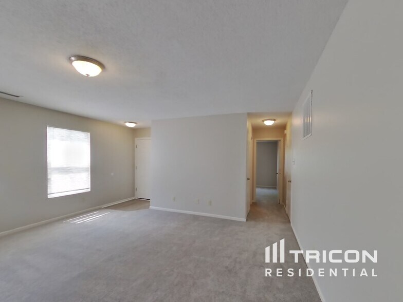 Building Photo - 3423 Summer Breeze Cir