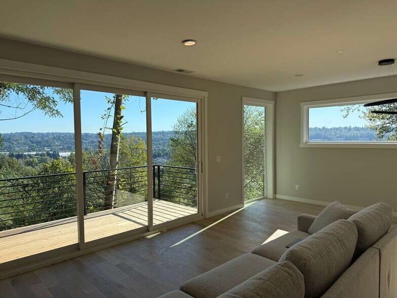 Building Photo - 4939 S 114th St