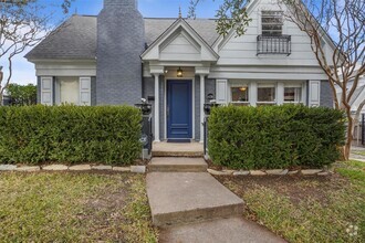 Building Photo - Single Family Home in Arlington Heights