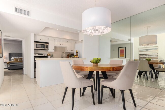 Building Photo - 4656 N 40th St