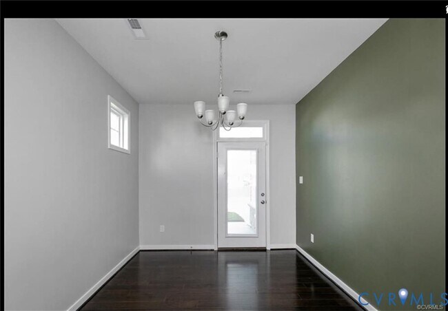 Building Photo - 3011 Farmstead Mill Dr