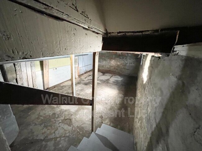 Building Photo - 1818-1818 E 29th St