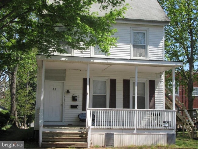 Building Photo - 41 S Governors Ave