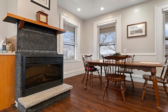 Building Photo - 55 Caldwell St