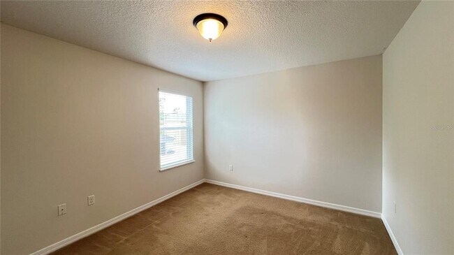 Building Photo - 16048 Yelloweyed Dr