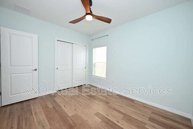 Building Photo - 2028 Rosewood Cir