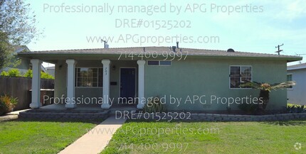 Building Photo - 703 S Citron St