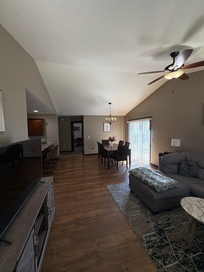 Building Photo - 6173 Aspen Meadow Ct