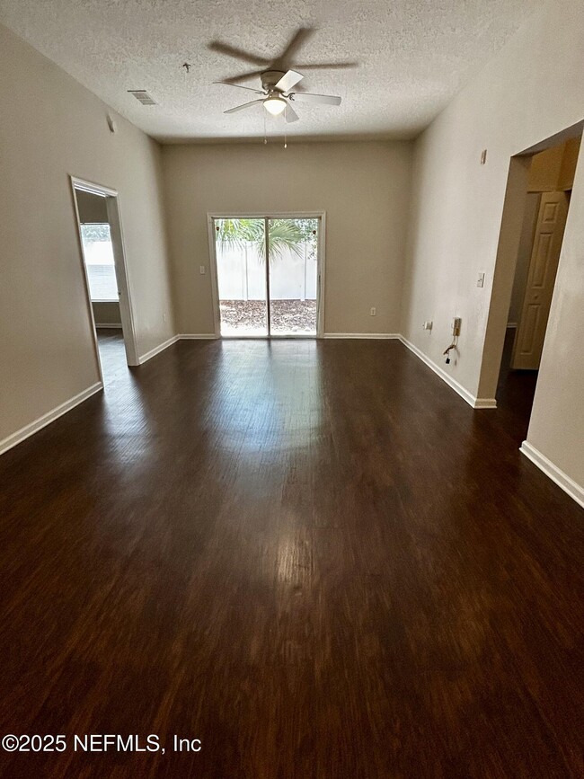 Building Photo - 6788 Manotak Oaks Dr