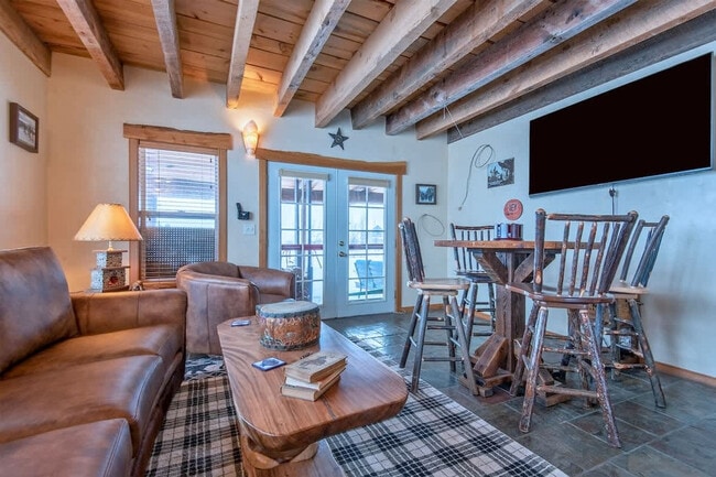 Building Photo - 2862 Grand Teton Rd