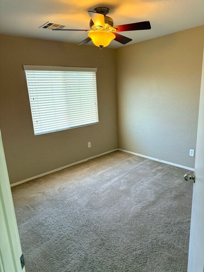 Building Photo - Mountain Edge home for RENT