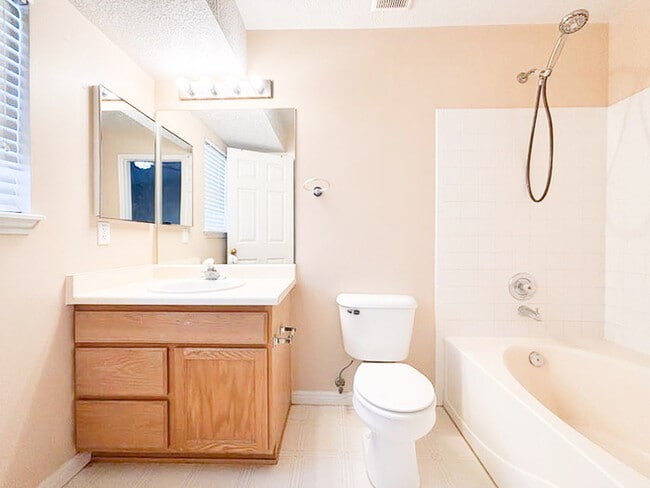 Building Photo - Spacious 5-Bedroom Home in Stansbury Park ...