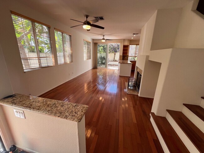Building Photo - Encinitas Gem: Stunning 2 Bed 2.5 Bath Tow...