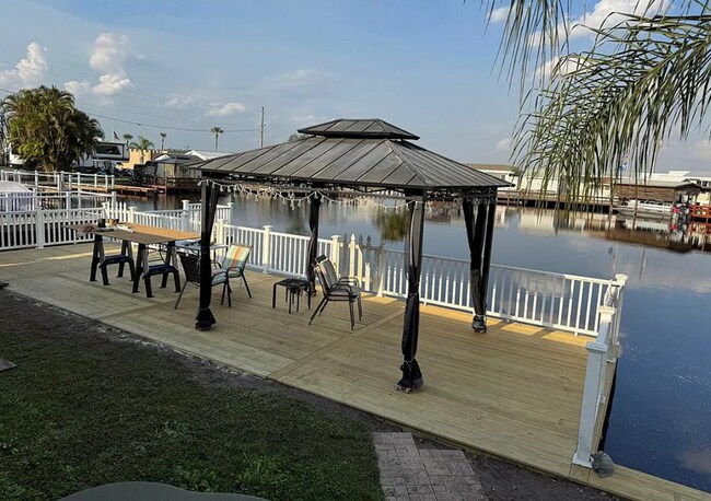 Building Photo - Fully Furnished 2 bedroom, 2 bathroom Home in Shelter Cove!