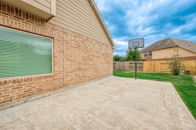 Building Photo - 17603 Yorkhill Ct