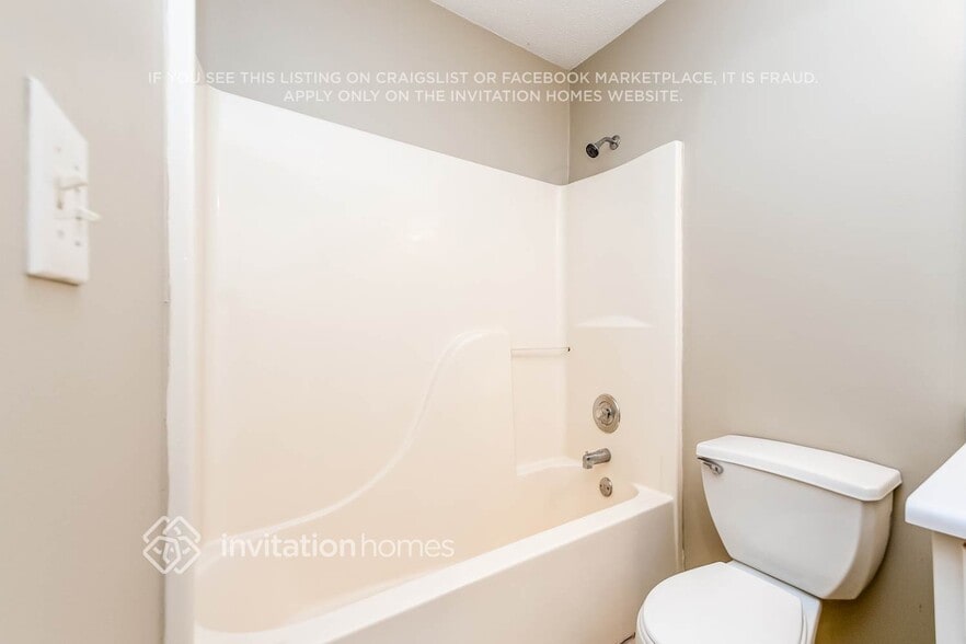 Building Photo - 715 Saddle Shoals Dr