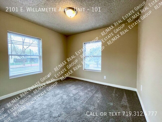 Building Photo - 2101 E Willamette Ave