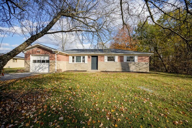 Building Photo - Recently Remodeled 4-Bedroom Home with Modern Upgrades & Spacious Yard in McCordsville