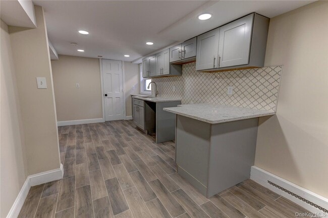 Building Photo - 85 Florida St