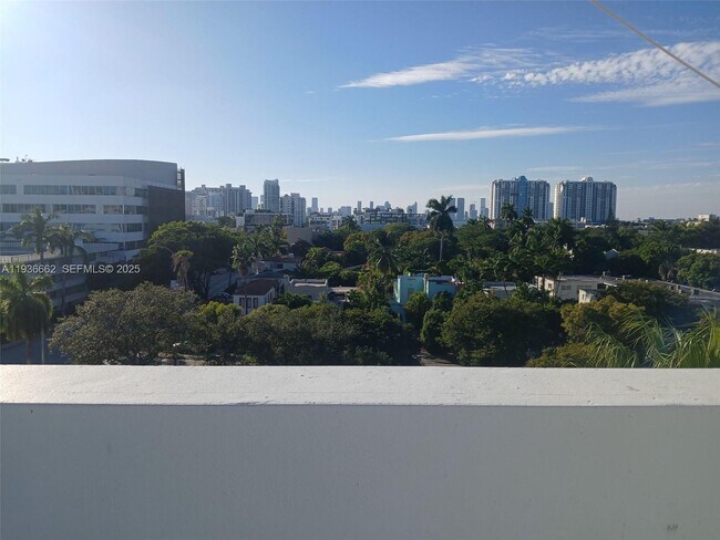 Building Photo - 1700 Meridian Ave