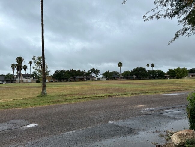 Building Photo - 2729 Palmer Dr