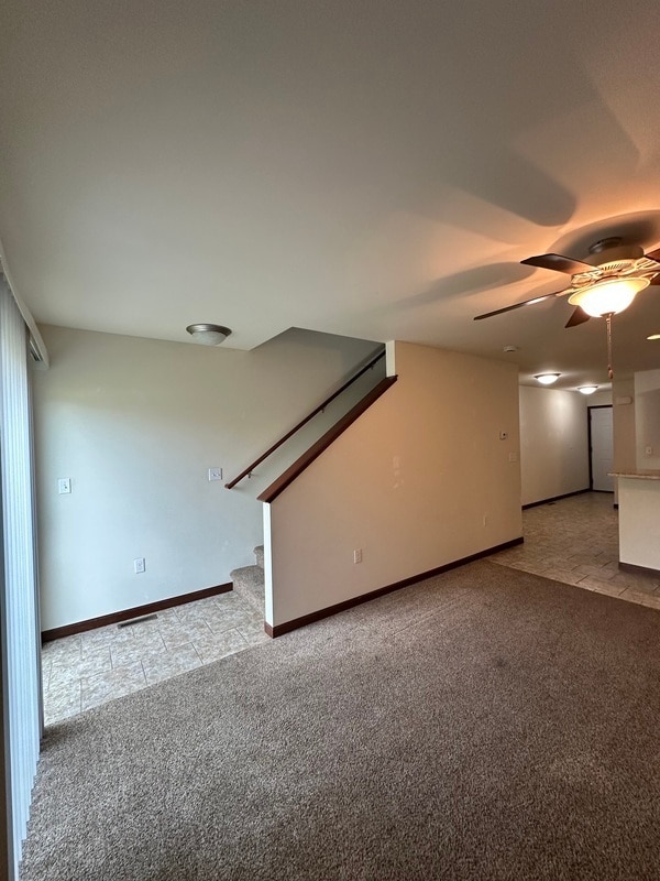 Building Photo - 1121 Prairie Rose Dr SW