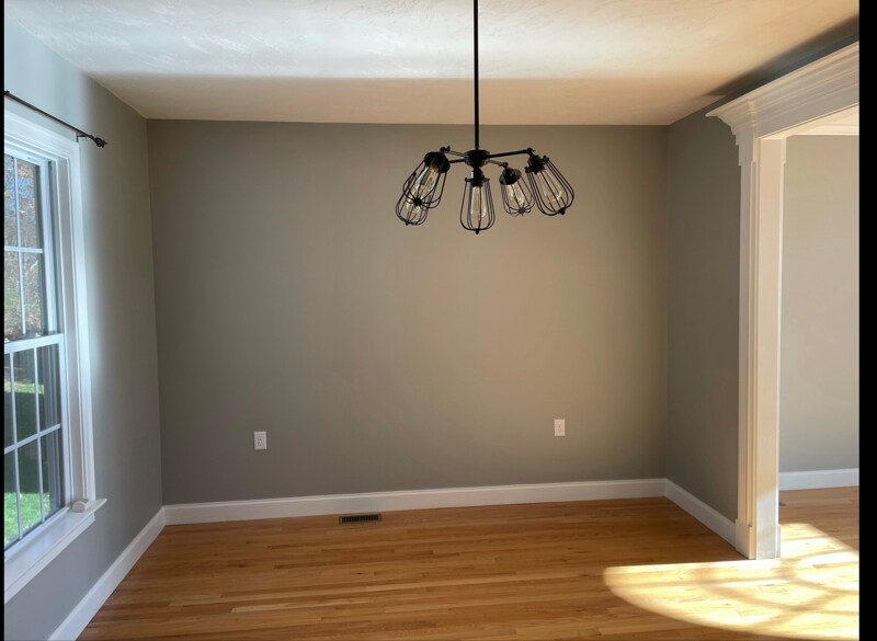 Building Photo - 73 Zain Cir