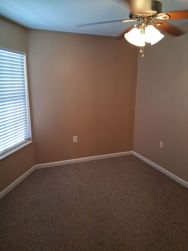 Building Photo - 3bed/2bath available August 01st!  $3000 Monthly Rent includes TWO assigned parking spaces