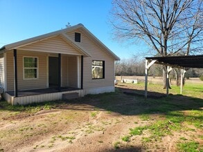 Building Photo - 299 CR 111