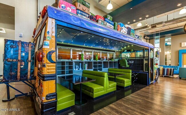 Building Photo - 9922 E Wavelength Ave